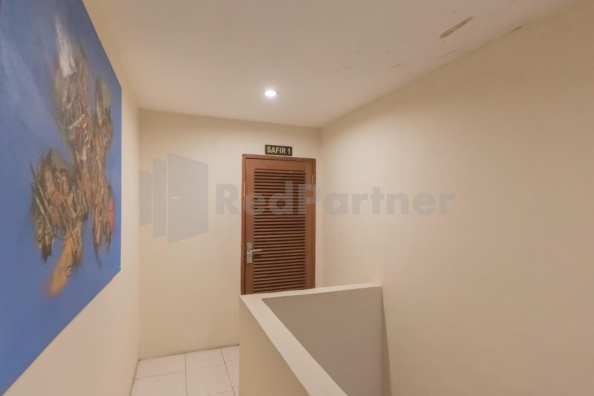 Bens Homestay Mitra Reddoorz Bogor Buitenkant foto