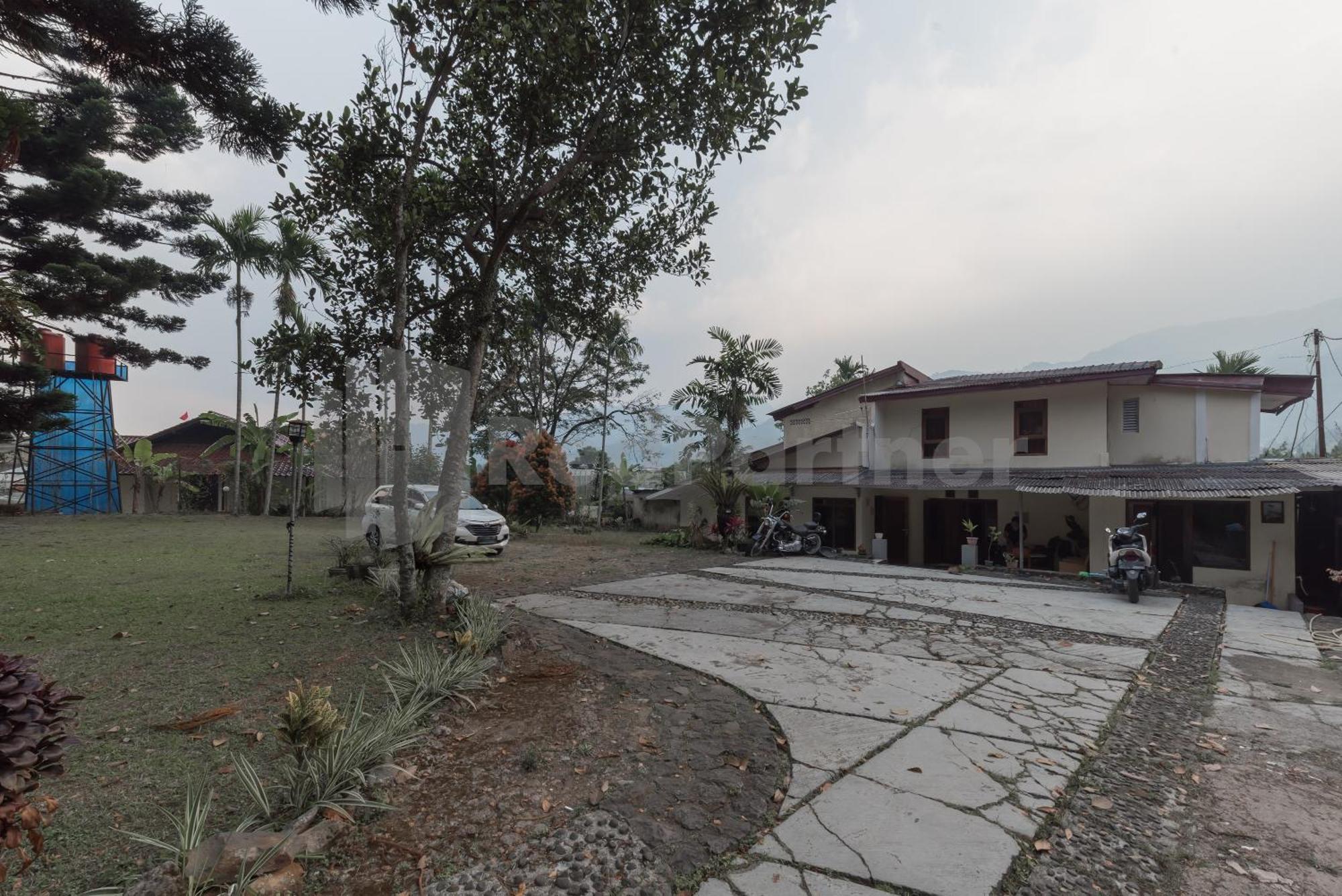 Bens Homestay Mitra Reddoorz Bogor Buitenkant foto